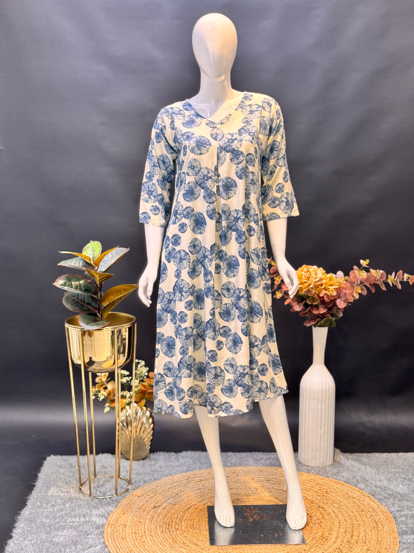 BUDGET FIT Floral Printed Rayon A-Line Kurti