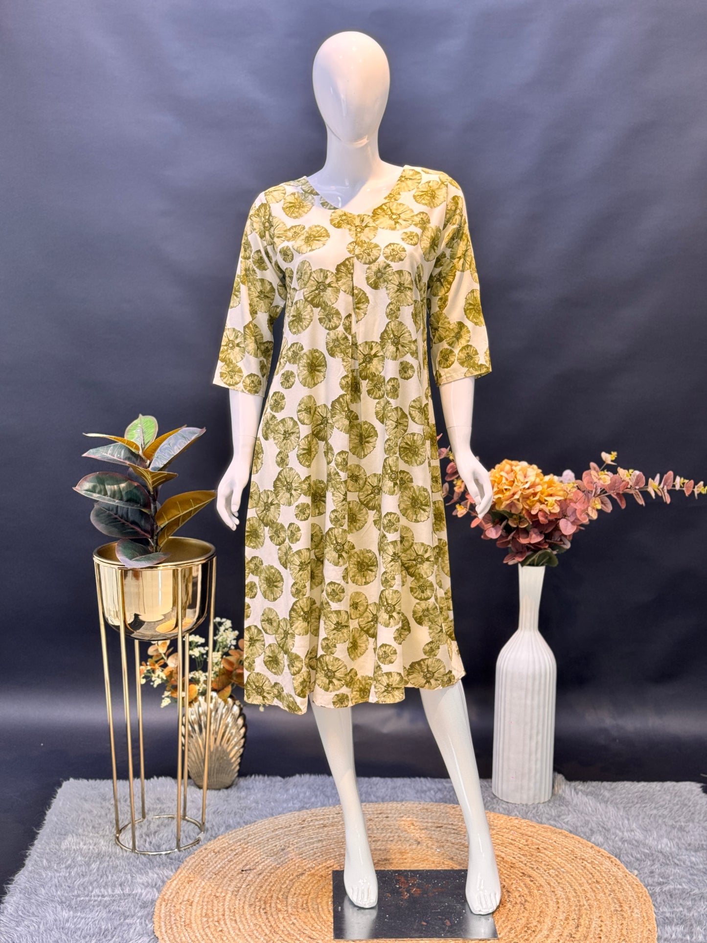 BUDGET FIT Floral Printed Rayon A-Line Kurti