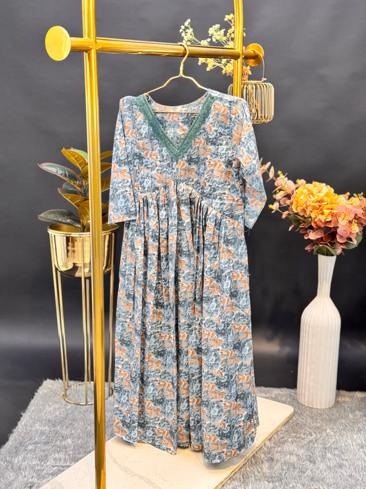Floral Printed Empire-Cut Kurti with Lace Neckline